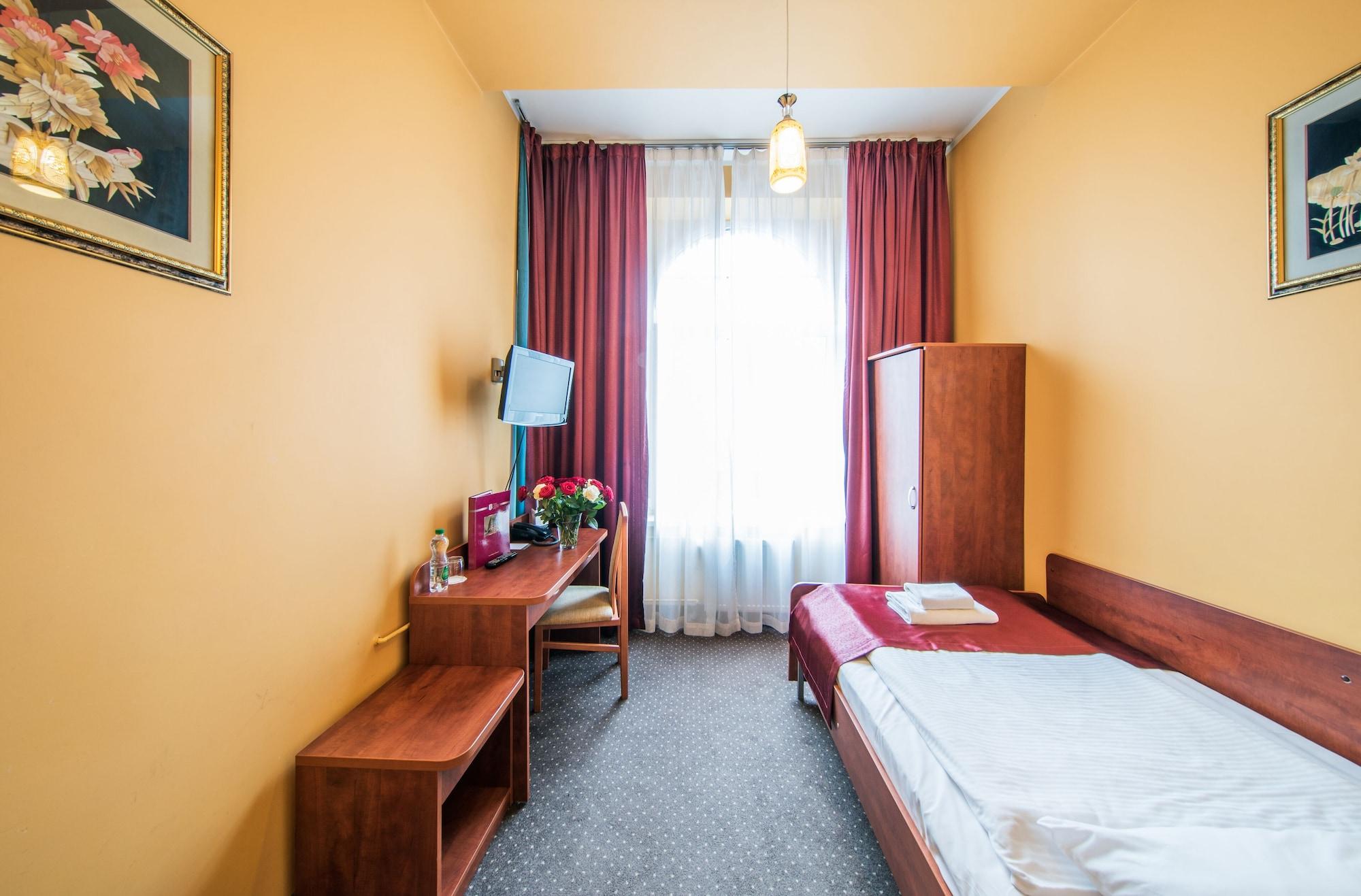 Hotel Lothus Breslau Exterior foto