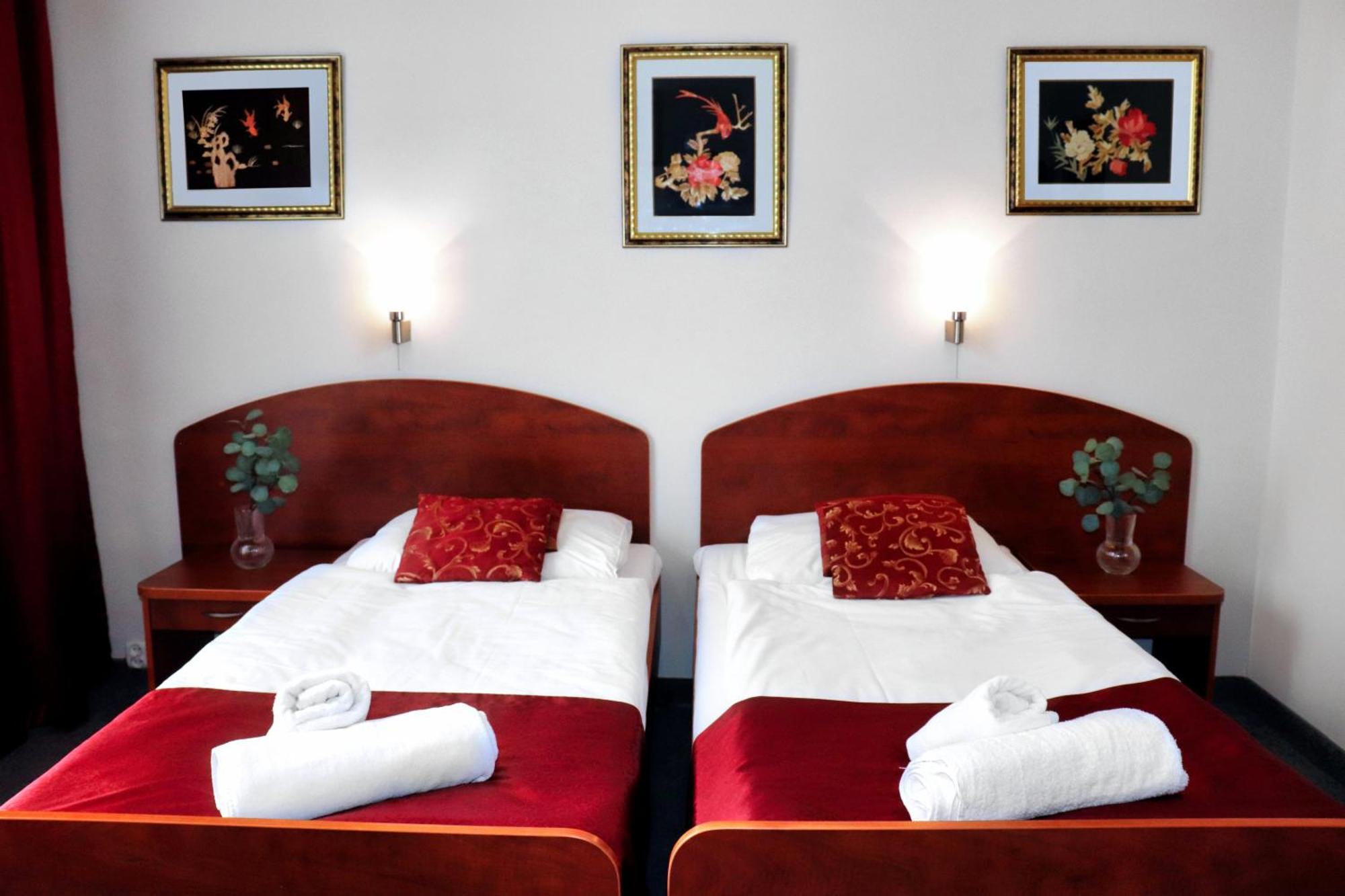Hotel Lothus Breslau Exterior foto
