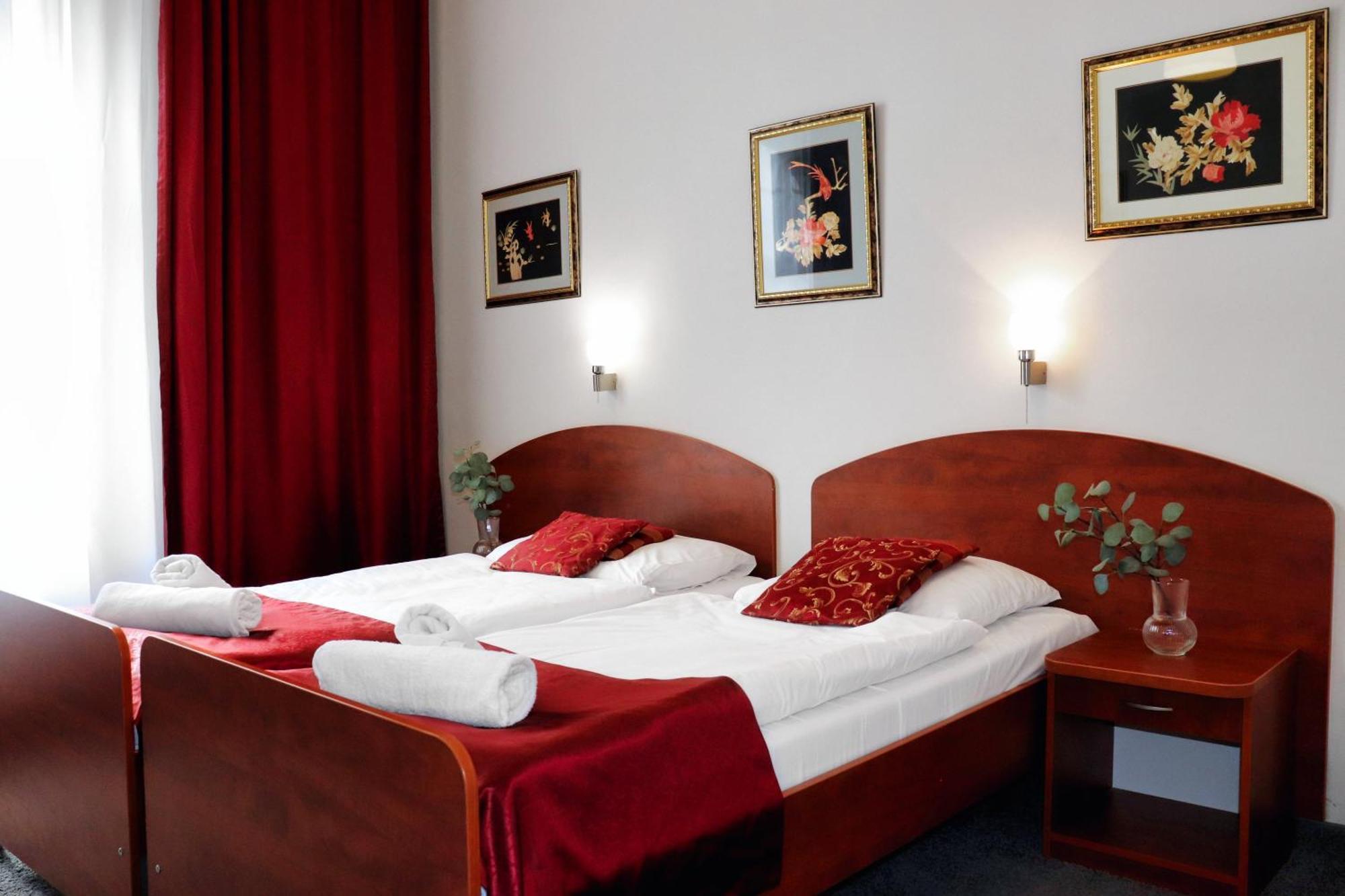 Hotel Lothus Breslau Exterior foto