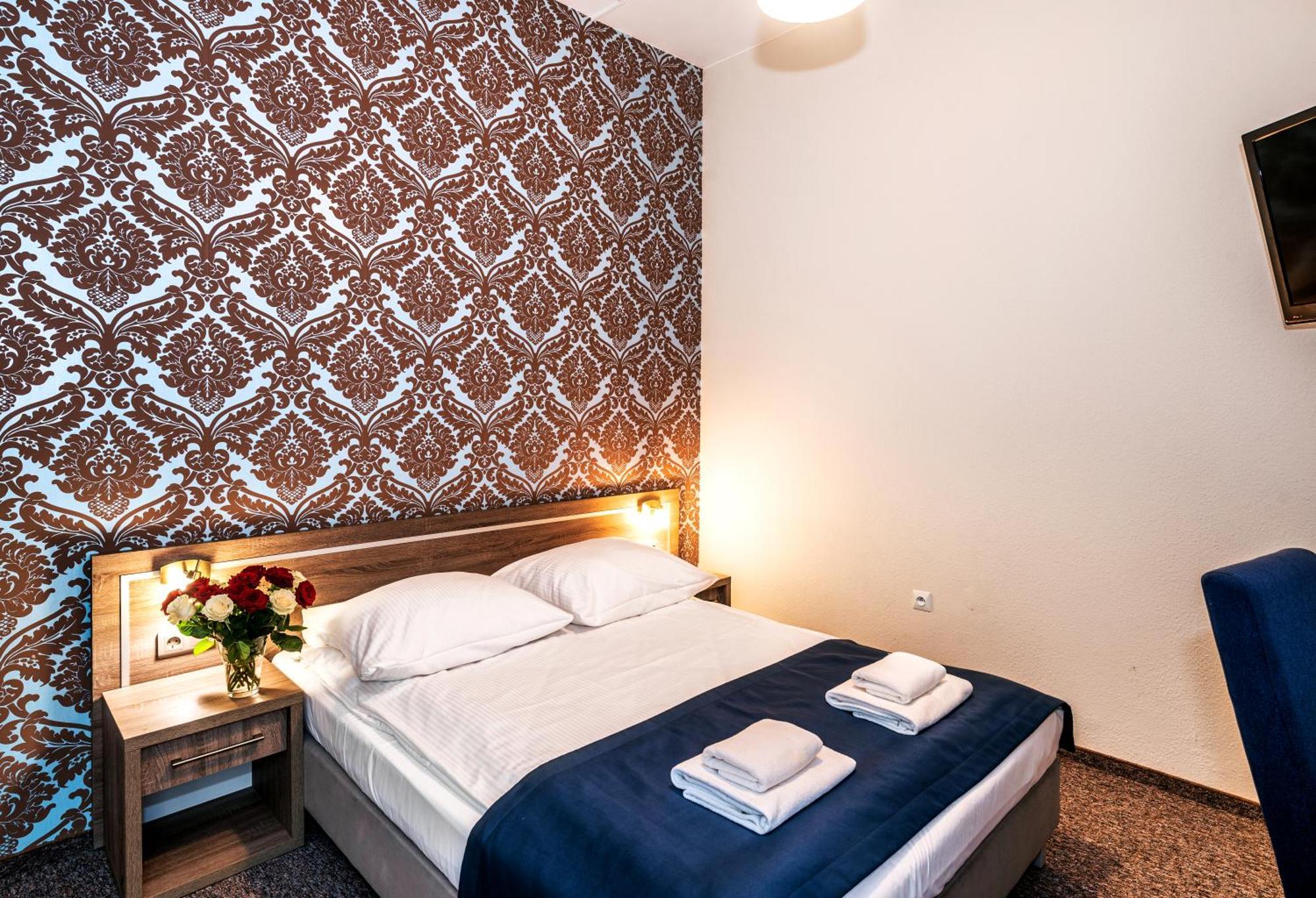 Hotel Lothus Breslau Exterior foto