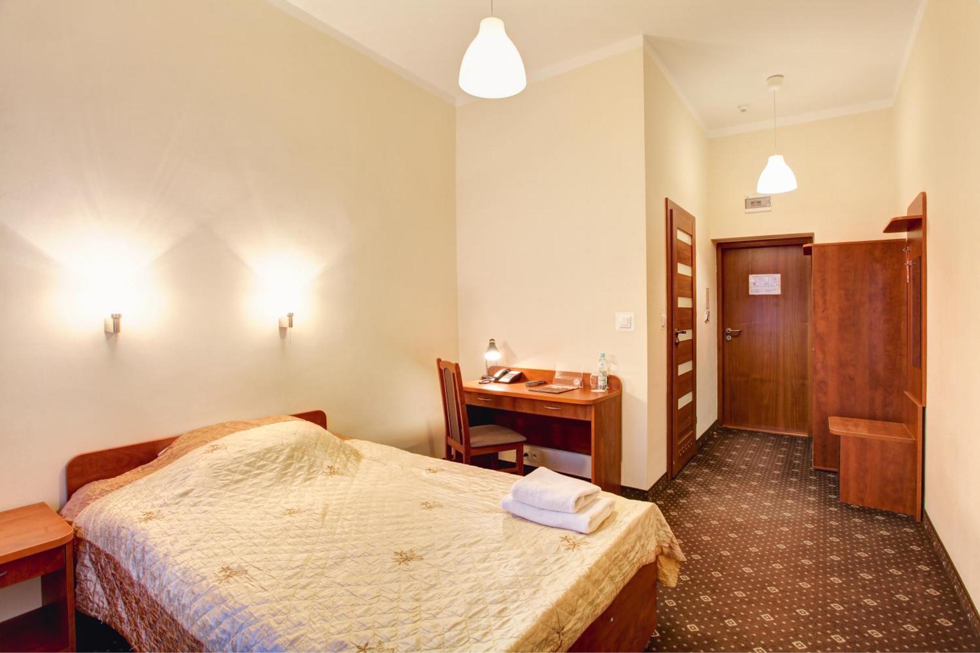 Hotel Lothus Breslau Exterior foto